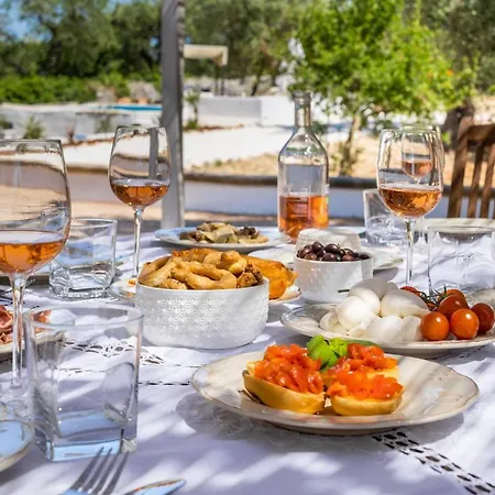 Trulli Marosa - Nature & Swimming Pool * קסטלאנה גרוטה